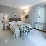 Elegant Fully Equipped Apartment In Center Of Perugia,Parking