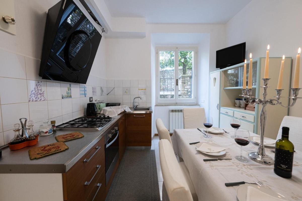 Elegant Fully Equipped In Center Of Perugia,parking Perugia