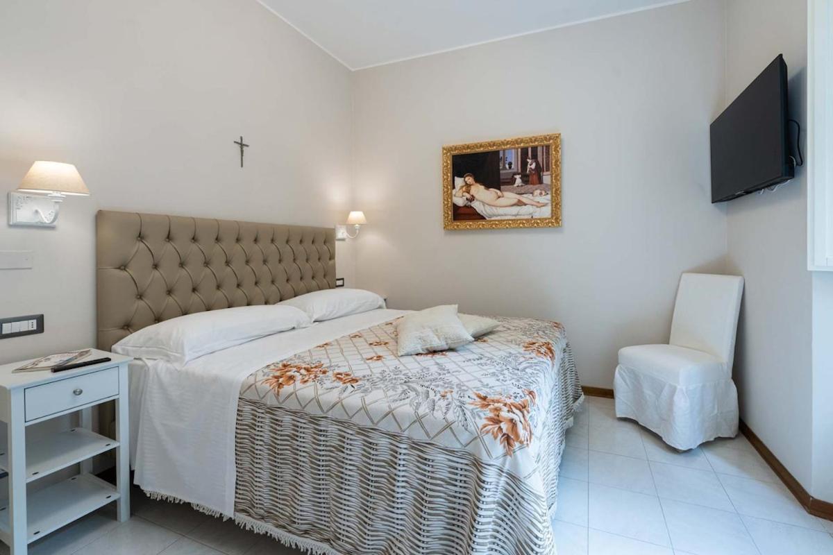 Elegant Fully Equipped In Center Of Perugia,parking *